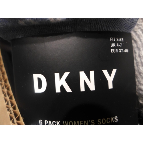 3023 - Assorted women's socks - mainly DKNY (size 4 to 7) and others * this lot is subject to VAT