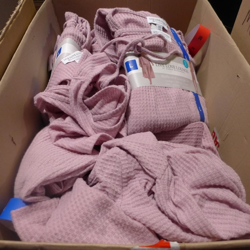 3043 - Quantity of women's pink waffle-knit loungewear - mix size * this lot is subject to VAT