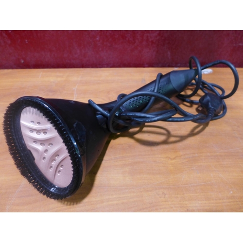 3117 - Philips Handheld Garment Steamer (292-247) * This lot is subject to VAT