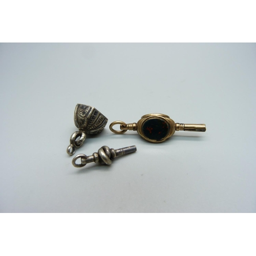 1017 - A gold plated stone set watch key and seal fob