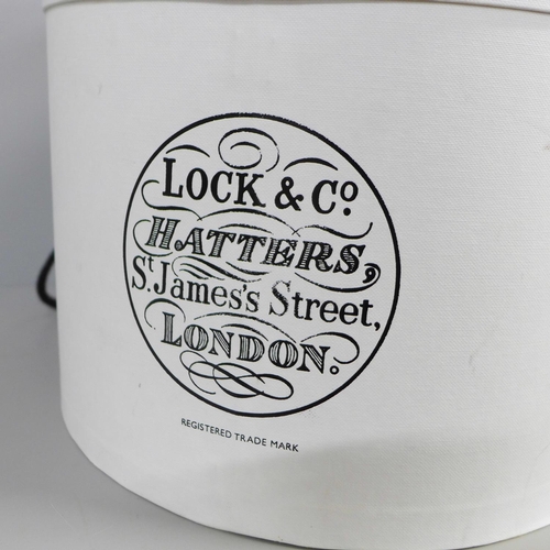 729 - A lady's Lock & Co. hat with box