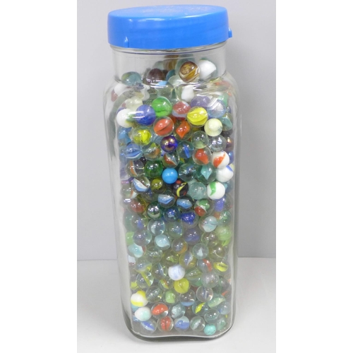 784 - A jar of marbles