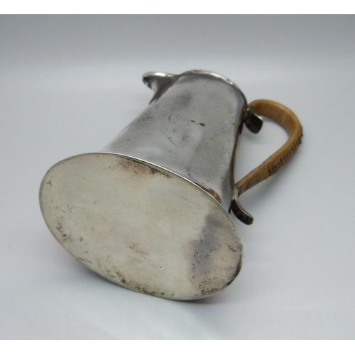 822 - A silver jug, worn Chester marks, 142g