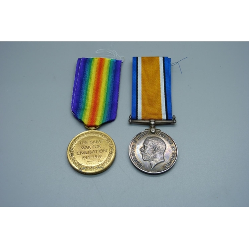 850 - A pair of WWI medals, 32516 Pte. R.C. Davis K.R. Rif. C.