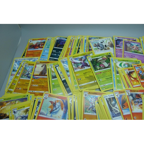 871 - 300 Black Star rare Pokemon cards