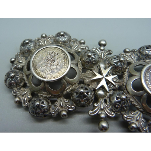 881 - A Maltese silver buckle, set with two silver 2 Tari (Emmanuel) de Rohan coins dated 1776, 5.5cm x 11... 