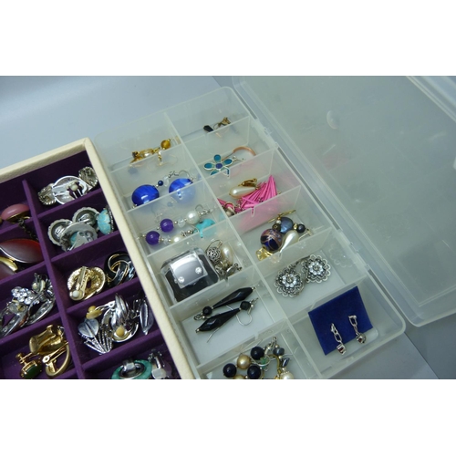 923 - A collection of earrings including thirty-three pairs of vintage clip-on earrings