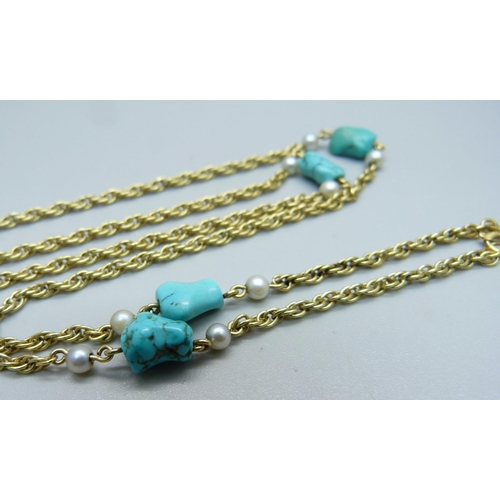 941 - A vintage 18ct gold chain interspersed with turquoise and seed pearls, 17.2g, 71cm