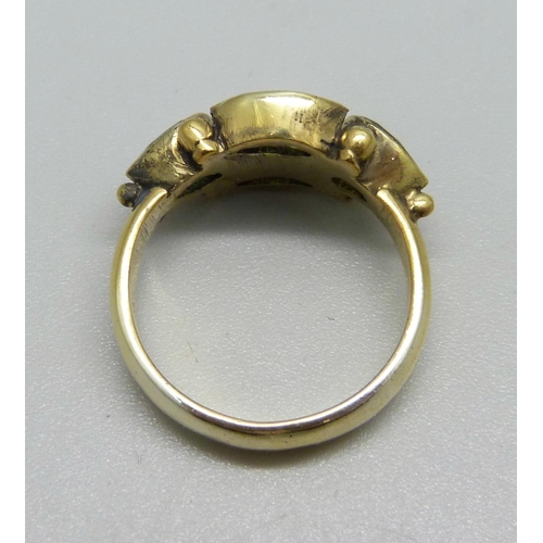 968 - A silver gilt and peridot ring, N