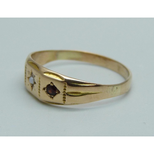 980 - A 9ct gold ring, 1.2g, O