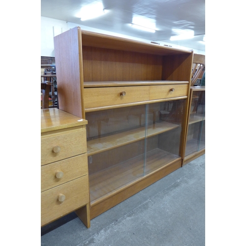 107 - A Nathan teak bookcase