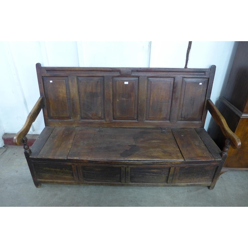 160 - A George III oak settle