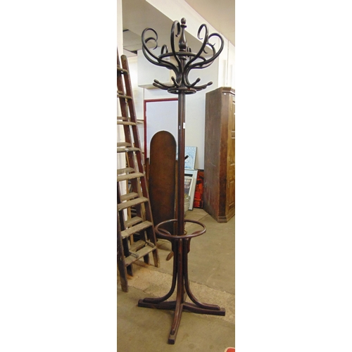 262 - A beech bentwood coatstand