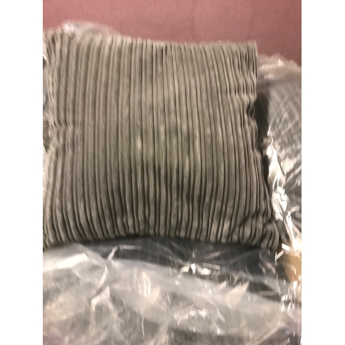 1977 - A grey jumbo cord L shaped sofa