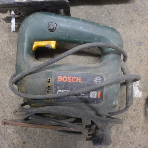 2057 - 2 Bosch jigsaws,Black & Decker jigsaw and a electric sander (one jigsaw failed electric test cable f... 