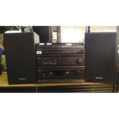 2079 - Panasonic stereo system with 2 speakers