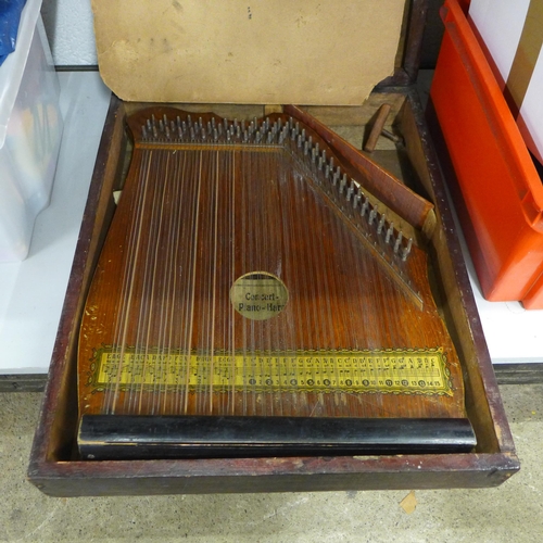 2094 - Piano harp