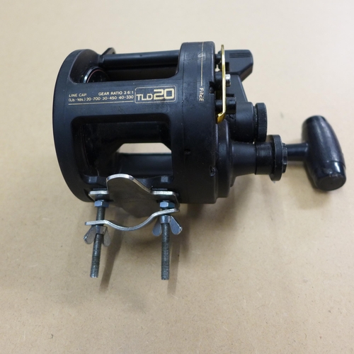 2111 - Triton TLD 20 Shimano fishing reel