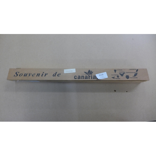 2116 - Large cigar in box