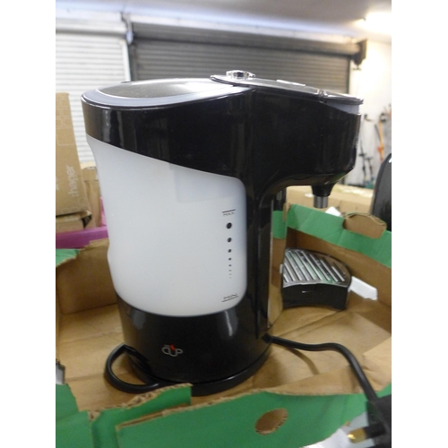 2335 - Pro-Breeze air fryer, One Cup coffee machine, Breville & Wilko York ceiling light