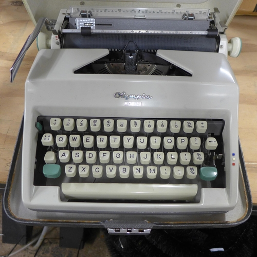 2345 - Olympica Monica typewriter