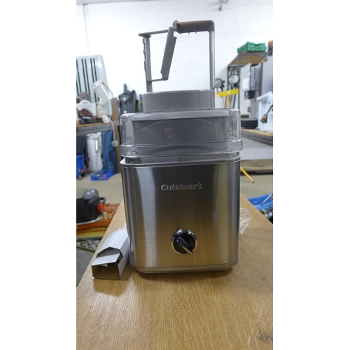 2379 - Ice cream maker UNUSED