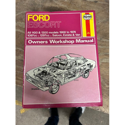 2376 - Haynes car manuals