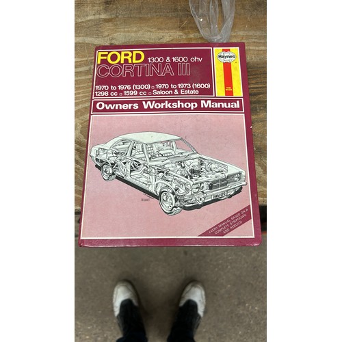 2376 - Haynes car manuals