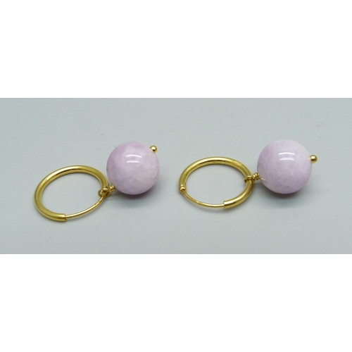 1013 - A pair of Kunzite earrings