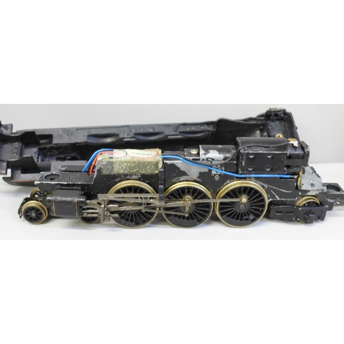 635 - A Hornby OO gauge locomotive and tender, City of Glasgow, boxed