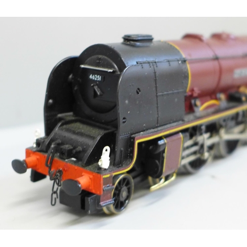 638 - A Hornby OO gauge locomotive and tender, City of Nottingham, boxed