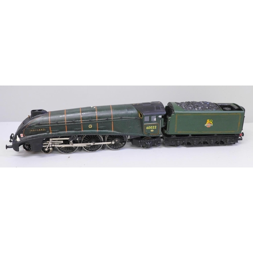 639 - A Hornby OO gauge locomotive and tender, Mallard, a/f, boxed