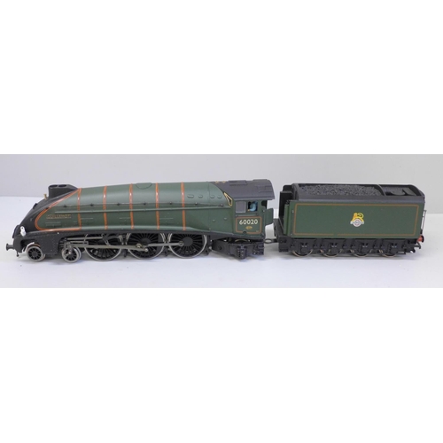 640 - A Bachmann Branch-Line OO gauge locomotive and tender, 31-958 A4 60020 Guillemot, boxed