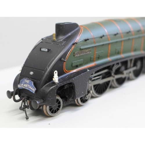 640 - A Bachmann Branch-Line OO gauge locomotive and tender, 31-958 A4 60020 Guillemot, boxed