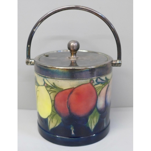 644 - A Moorcroft Wisteria pattern pot, circa 1930