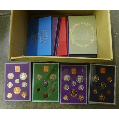 727 - A collection of fourteen Coinage of Great Britain and Northern Ireland sets