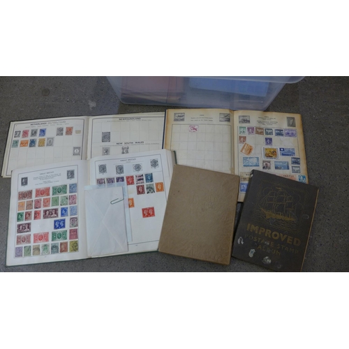 740 - A collection of stamp albums and Royal Mail mint stamp packs