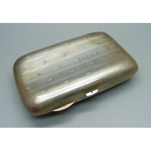 850 - A silver cigar case, 150g, 70mm x 115mm