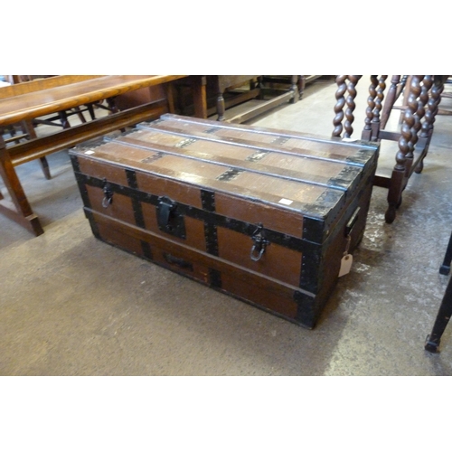 182 - An early 20th Century steamer trunk