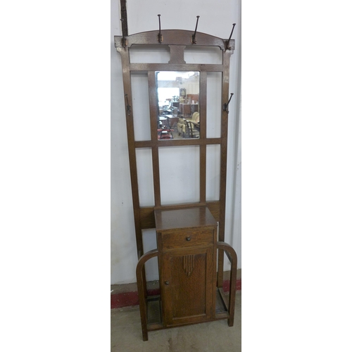 251 - An Art Deco oak hallstand