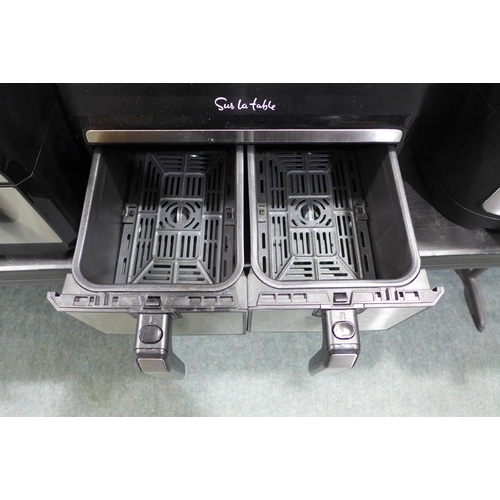 3220 - Sur Table Air Fryer (293-350) * This lot is subject to VAT