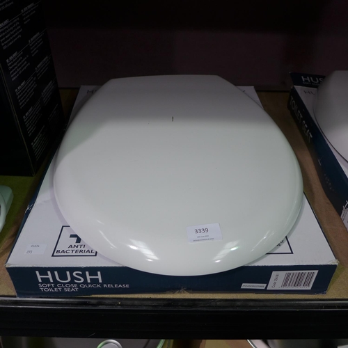 3339 - Hush Soft Close Toilet Seat (293-89) * This lot is subject to VAT