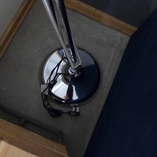 1353 - A chrome floor standing anglepoise lamp