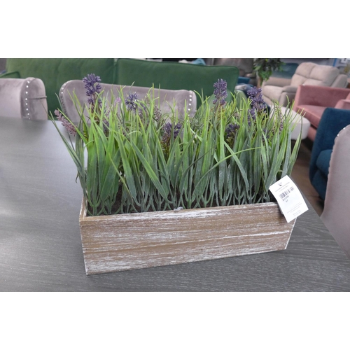 1331 - A display of faux lavender and onion grass in a wooden box, W 30cms (65880013)   #