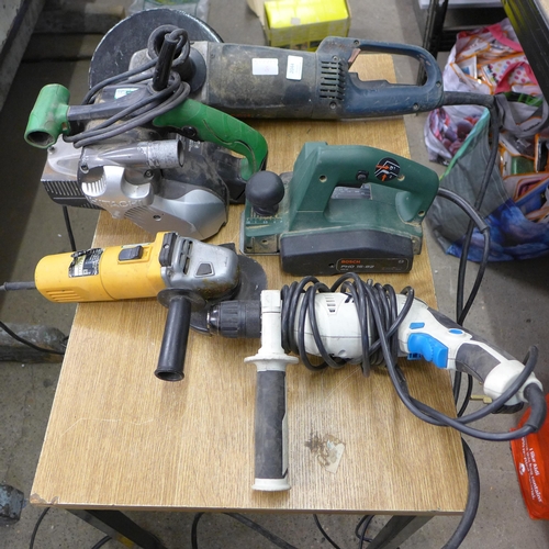 2044 - Bosch sander PHD 15-82, Macallister drill, Hitachi sander SB8V2, Bosch angle grinder GWS23-230, etc.