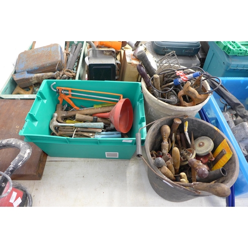 2052 - Qty. of hand tools, 2 buckets & tub inc. hand drills, hammers, spanners, screwdrivers, chisels, etc.