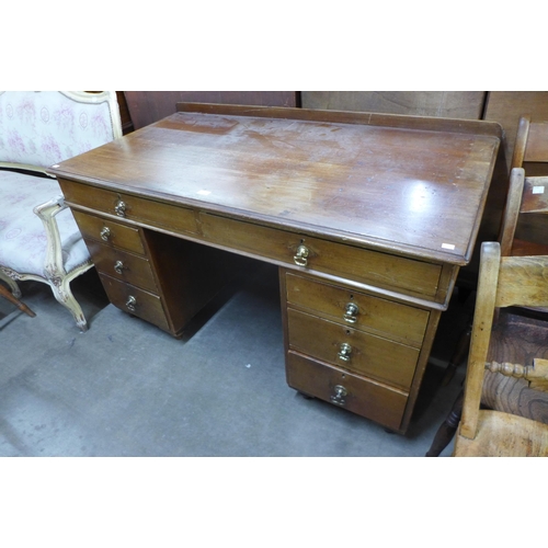 137 - A Victorian mahogany pedestal desk