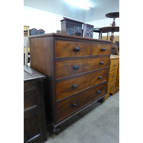 172 - A George IV mahogany chest of drawers