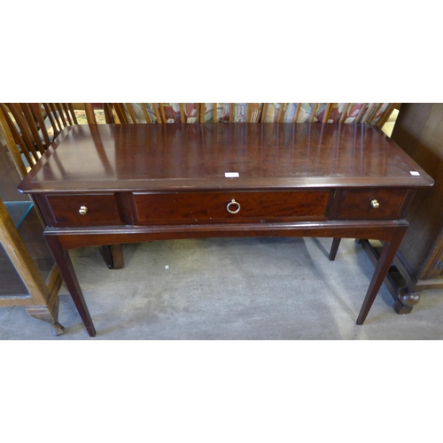 210 - A Stag Minstrel mahogany dressing table