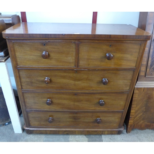 234 - A Victorian mahogany chest of drawers